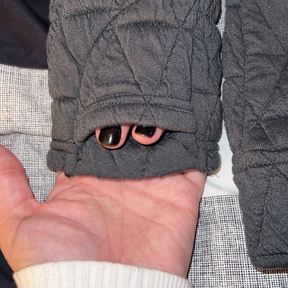 Michelle Mae quilted quarter button small - Picture 5 of 6